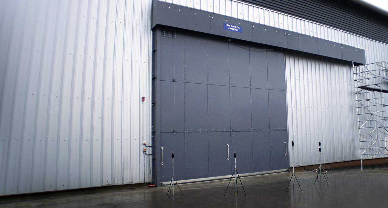 Äänieristetyt liukuovet Hemi Anechoic Chamber